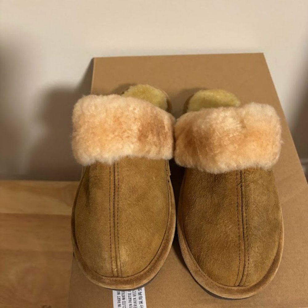 NWOT SOX TAB Furry Clog Slippers Indoor/Outdoor Fur Lining Tan Suede